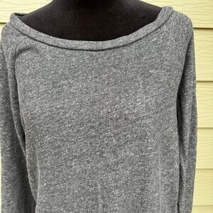 good hYOUman Sweatshirt, women's size M-L women’s gray crew neck long sleeve